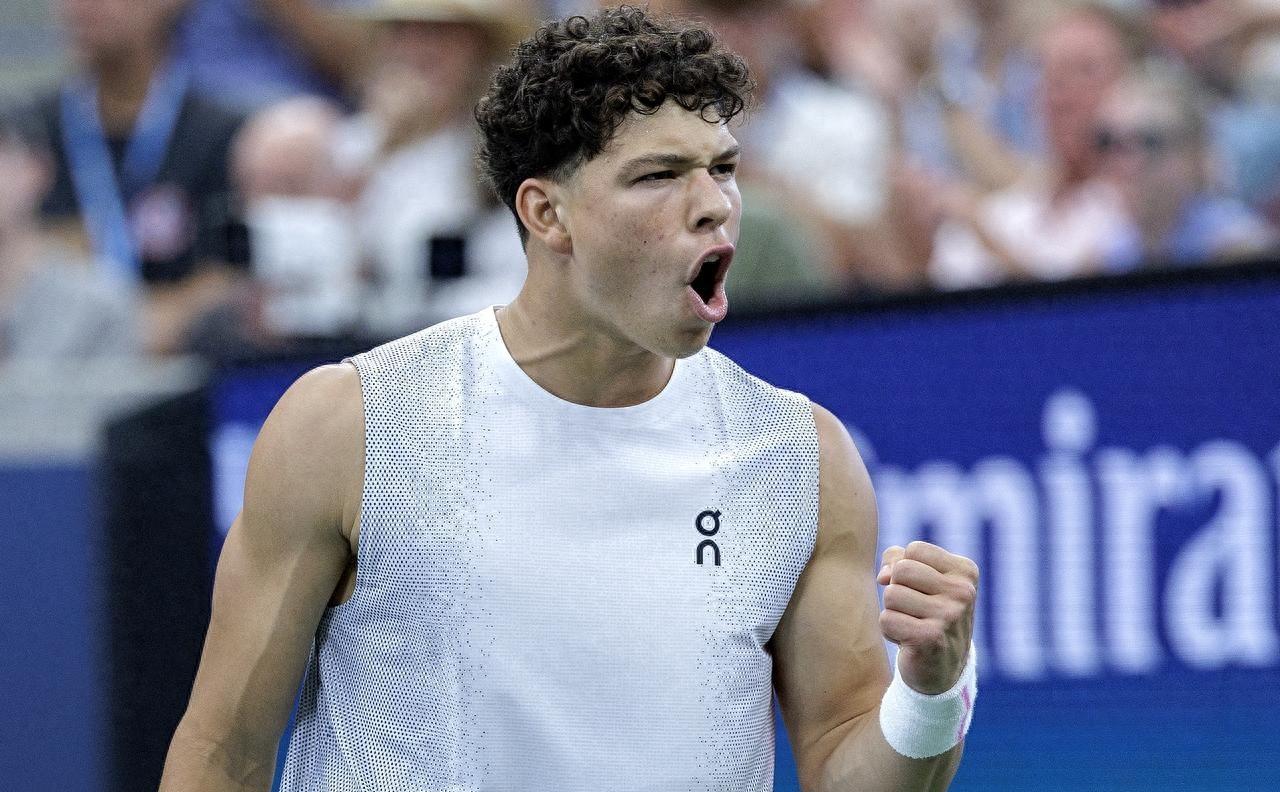 包含清晨北京首钢调整名单以备法甲俄克拉荷马雷霆再遭质疑备战NBA总决赛，网友：清晨那不勒斯单刀错失——法甲节点到来的词条