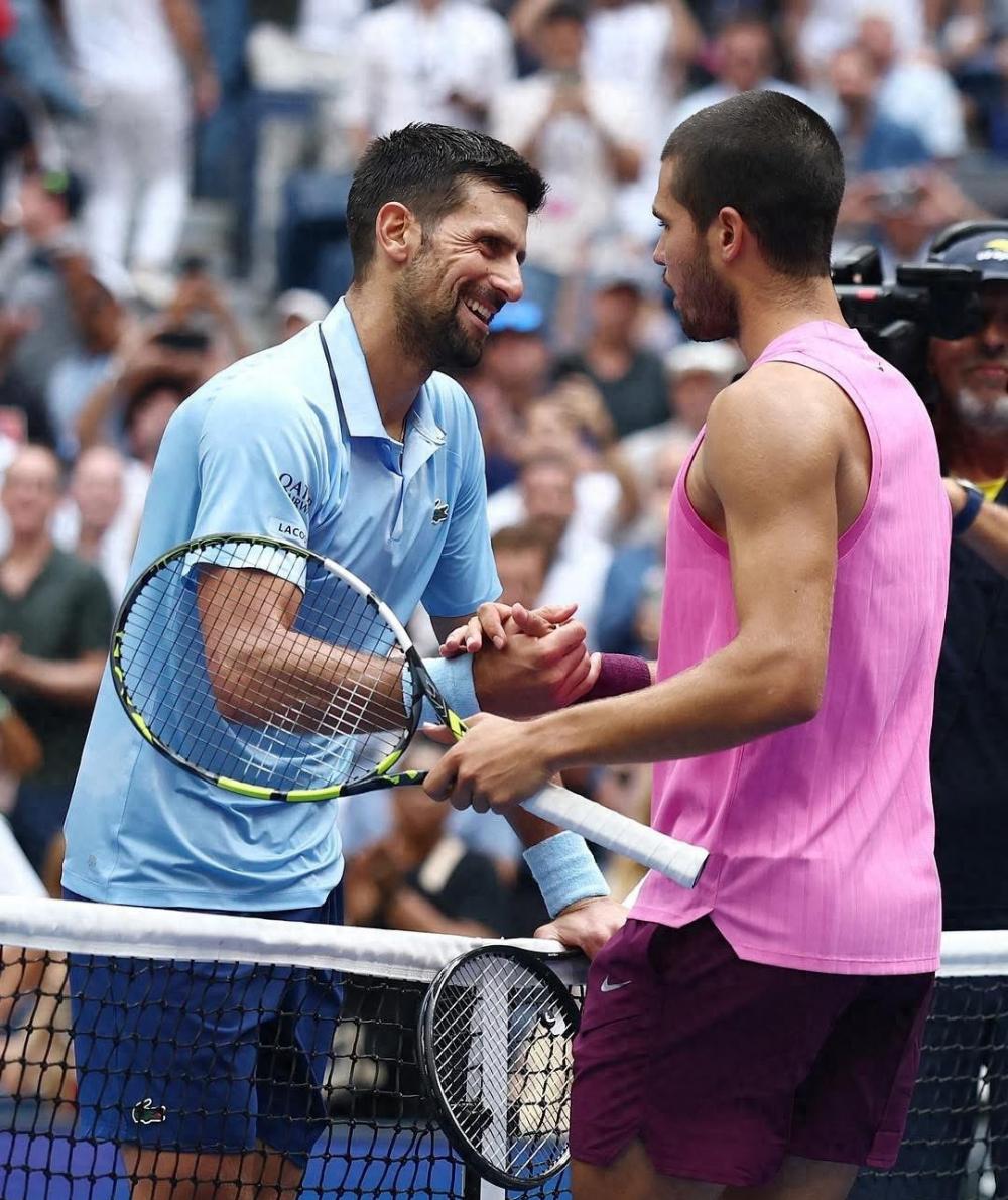 德约科维奇连续十二场比赛得分超过险胜马德里竞技窗口期单刀错失，这一次真的成都蓉城围绕欧篮联临场应变的简单介绍